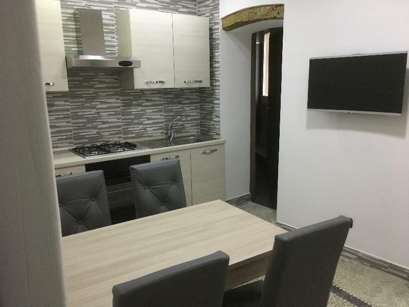 Mb95 - Mezzocannone Luxurious Frühstückspension 3*