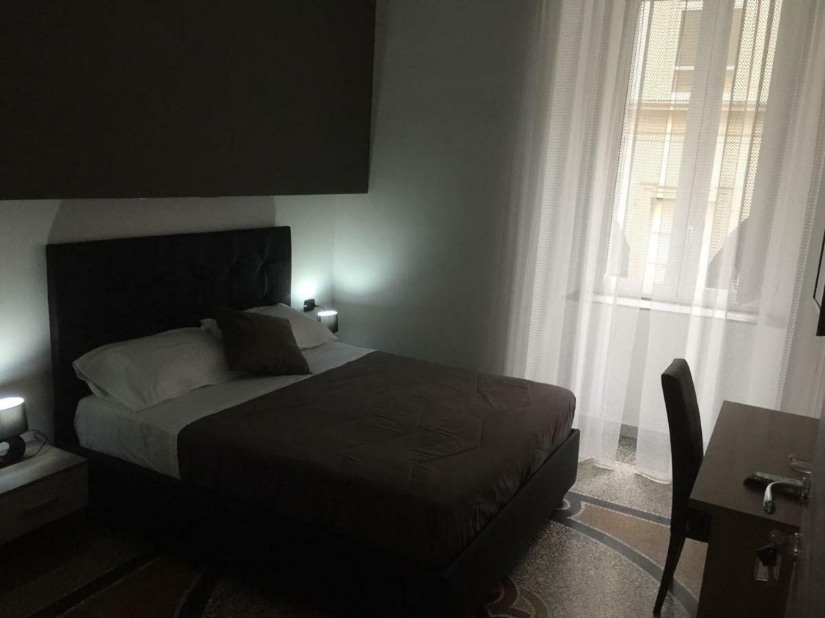 Mb95 - Mezzocannone Luxurious Frühstückspension 3*