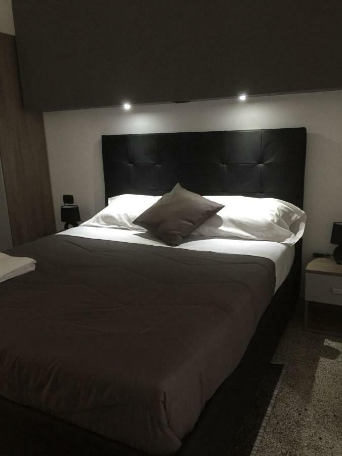Mb95 - Mezzocannone Luxurious Frühstückspension Neapel